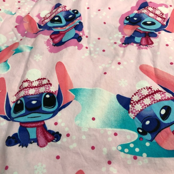 Disney Stitch Scrub top, Large, 2 front pockets - Picture 5 of 12